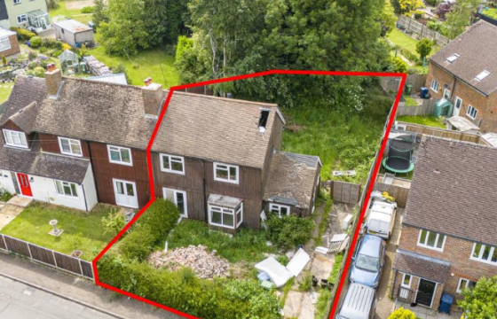 Plot for sale in Stokenchurch photo